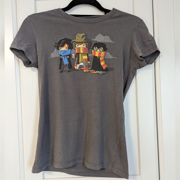 TeeTurtle Harry Potter/Sherlock/Doctor Who Graphic T-Shirt - Medium - Picture 1 of 4